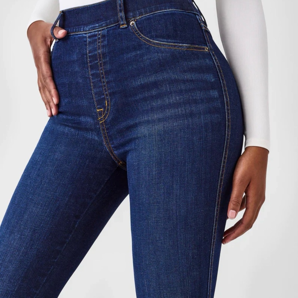 EUC SPANX szL Pull-On Skinny Crop Women's Jeans…